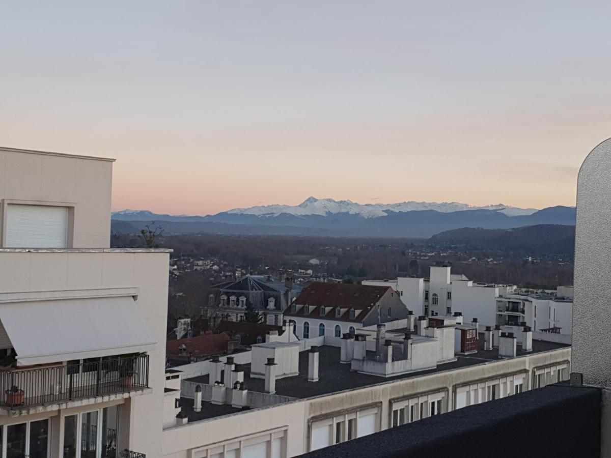Ultra Centre - Certainement La Plus Belle Vue De Pau Exteriér fotografie